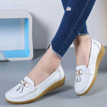 Load image into Gallery viewer, Women Flats Ballet Shoes Cut Out Leather Breathable Moccasins Women Boat Shoes Ballerina Ladies Casual Shoes