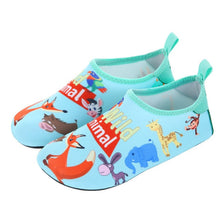 Load image into Gallery viewer, Kids Beach Summer Outdoor Wading Shoes Swimming Surf Sea Slippers Quick-Dry Aqua Shoes Boys Girls Soft foldable Water Shoes