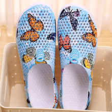 Load image into Gallery viewer, 2021 Womens Casual Clogs Breathable Beach Sandals Valentine Slippers Summer Slip On Women Flip Flops Shoes Home Shoes For Unisex