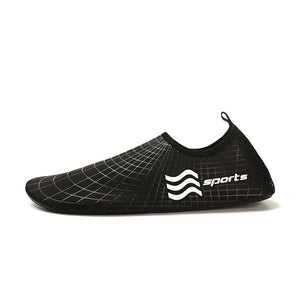 Comfortable Quick Dry Mans Beach Surfing Slippers Flat Soft Aqua Shoes Mans Footwear Swimming Shoes Male Diving Beach Shoes